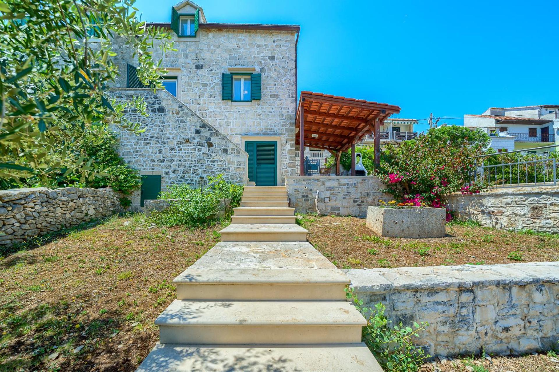 Villa Bonaca Perfect Location For A Holiday With Friends Or Family, Heated Pool Sumartin Kültér fotó