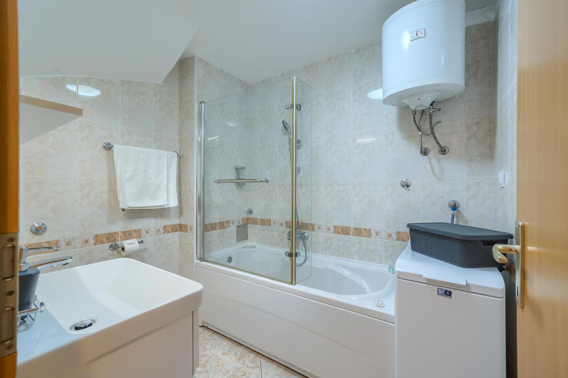 Villa Bonaca Perfect Location For A Holiday With Friends Or Family, Heated Pool Sumartin Kültér fotó