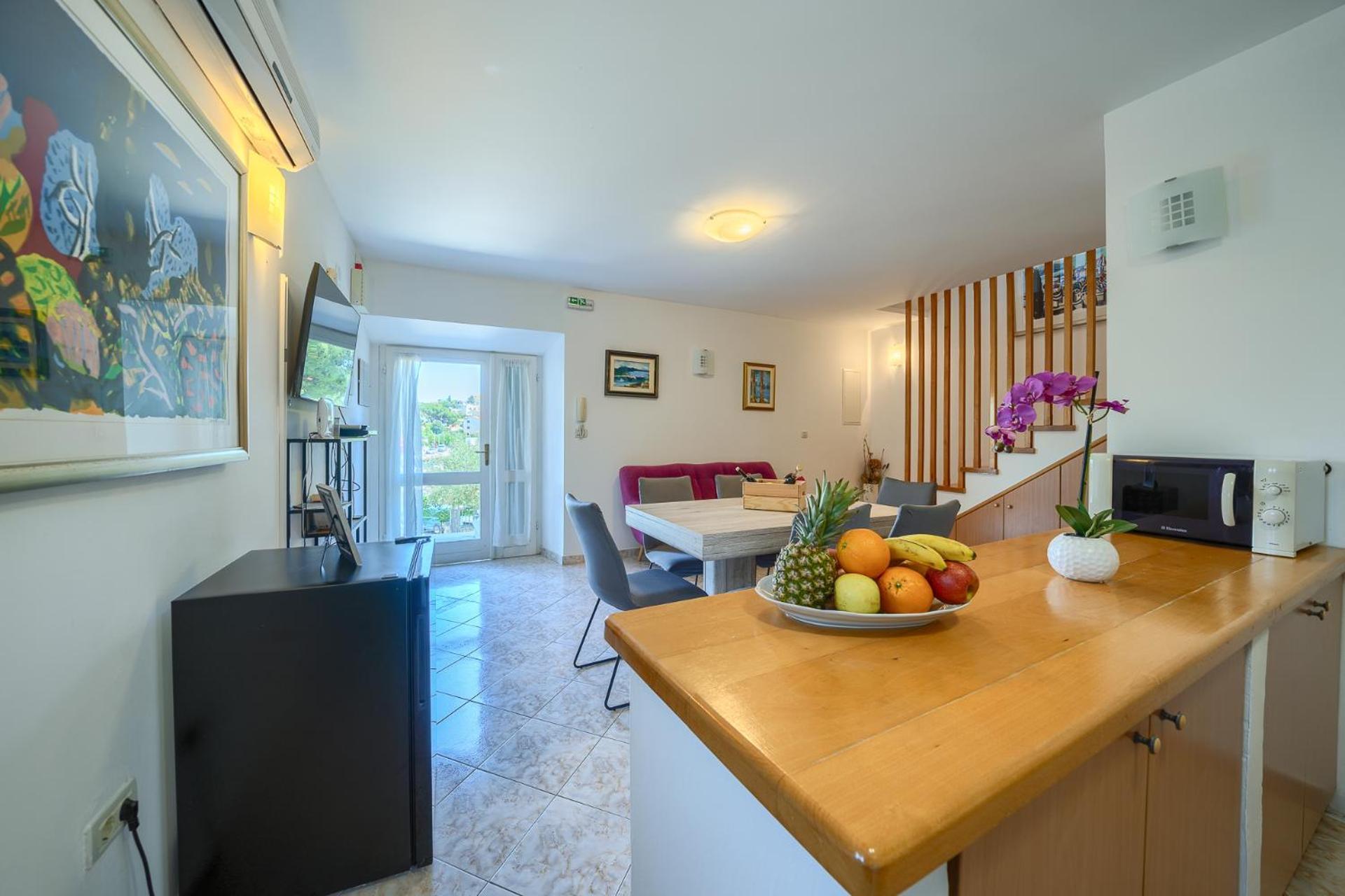 Villa Bonaca Perfect Location For A Holiday With Friends Or Family, Heated Pool Sumartin Kültér fotó